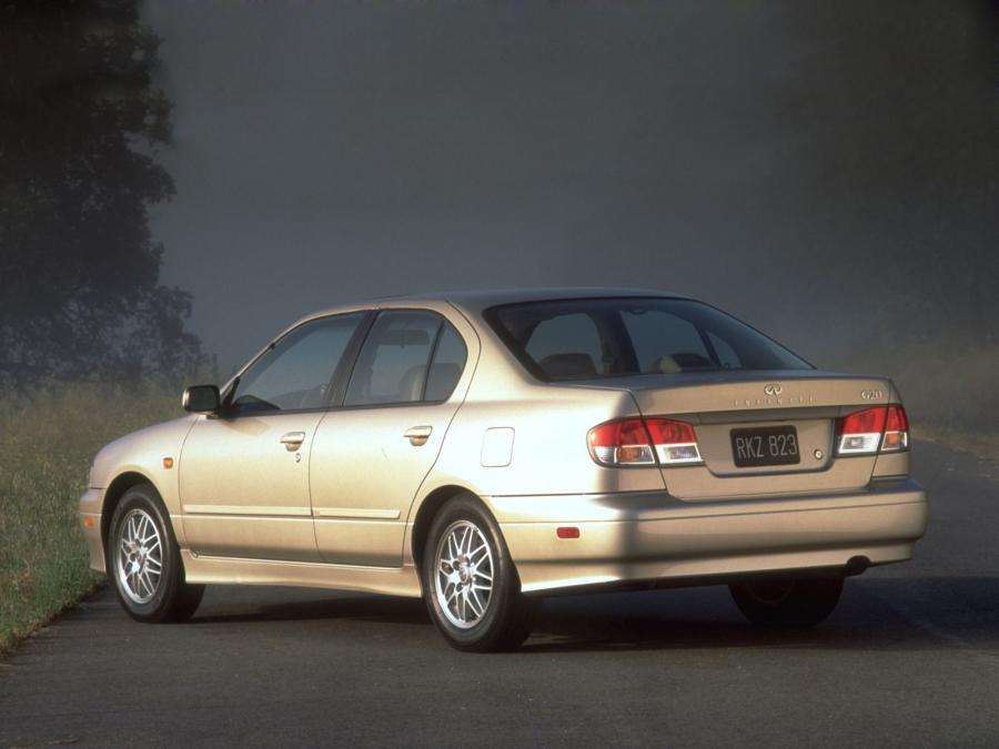  Infiniti G20 1998 года  (фото 10 из 12)